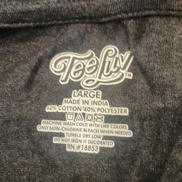 Hoodie, new gray size large 23 inch armpit to armpit , shoulder to bottom 26 - Picture 3 of 3